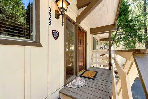 Lausanne, CRESTLINE, CA 92325
