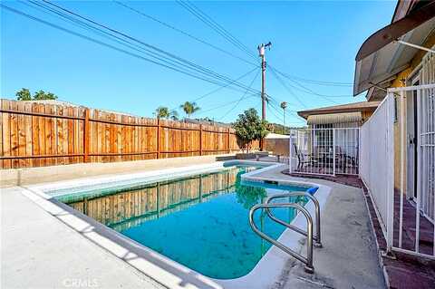 Del Valle, LA PUENTE, CA 91744