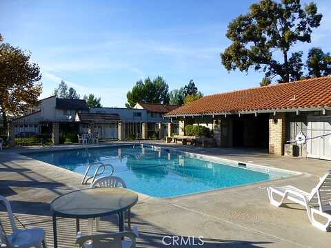 Avenida Terraza, SANTA CLARITA, CA 91350
