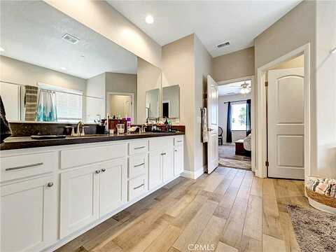El Cerrito, HESPERIA, CA 92345