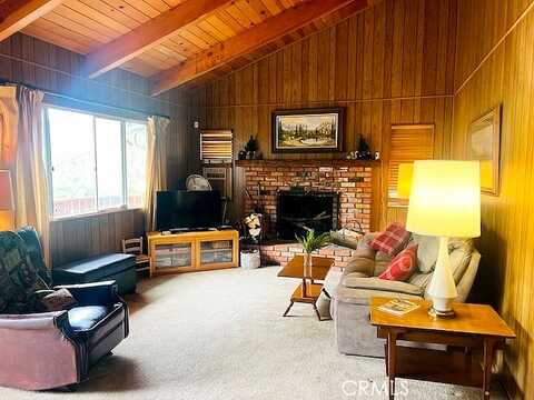 Dunant, CRESTLINE, CA 92325