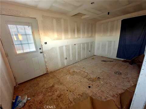 Emerald, LUCERNE VALLEY, CA 92356