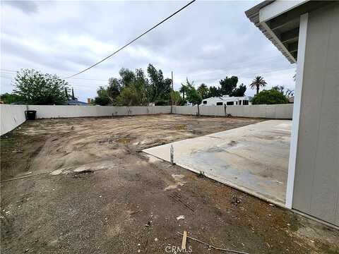 State, HEMET, CA 92543