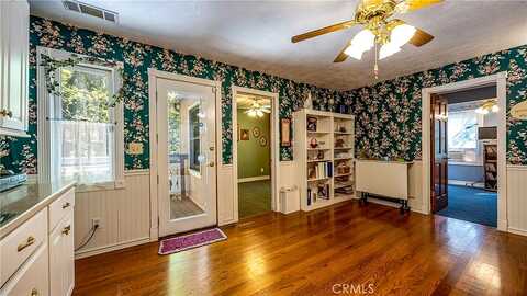 Cresta, CRESTLINE, CA 92325
