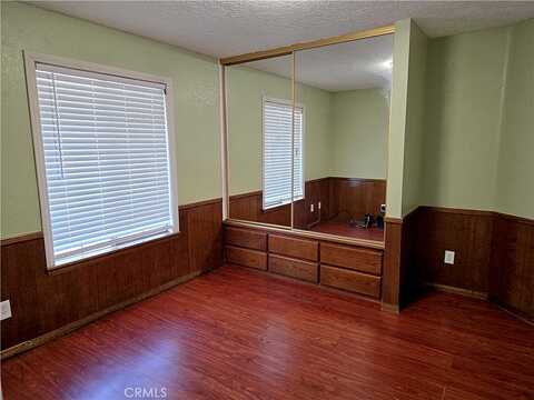 Tinta, APPLE VALLEY, CA 92307