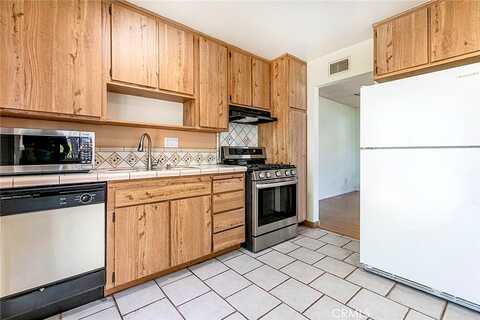 Terecita, TUJUNGA, CA 91042