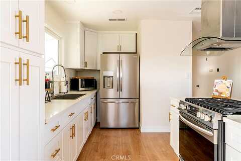 Dogwood, SAN BERNARDINO, CA 92404