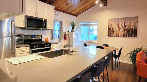 Beechnut, GREEN VALLEY LAKE, CA 92341