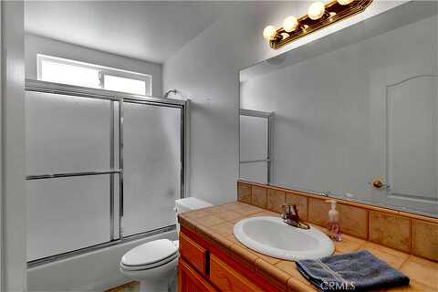 Schooner, HELENDALE, CA 92342