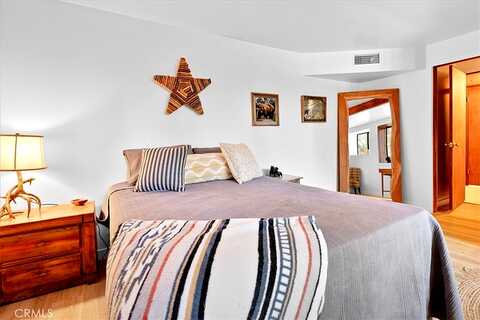 Sylvan, BIG BEAR LAKE, CA 92315