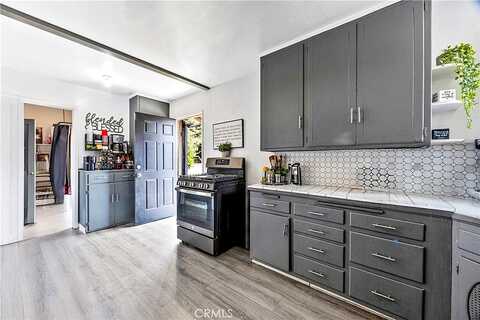 Lankin, DOWNEY, CA 90242