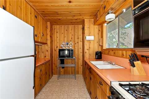 Waynoka, BIG BEAR LAKE, CA 92315