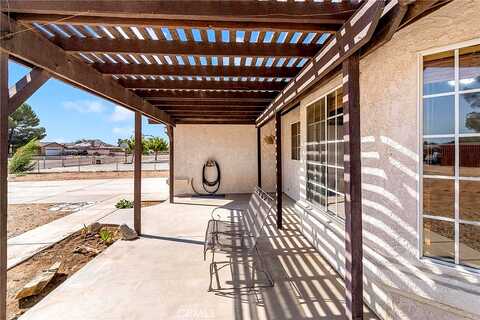 Tonikan, APPLE VALLEY, CA 92307