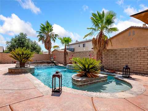 Meredith, ADELANTO, CA 92301