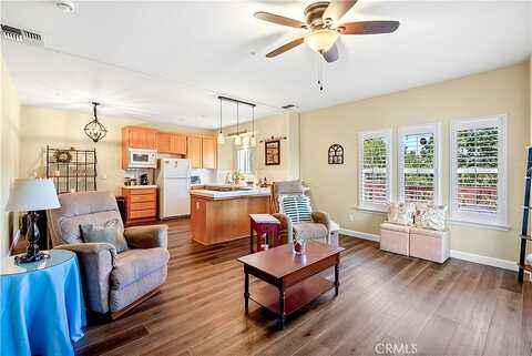Corrietta, TEMPLETON, CA 93465