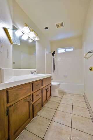 Santa Lucia, HANFORD, CA 93230