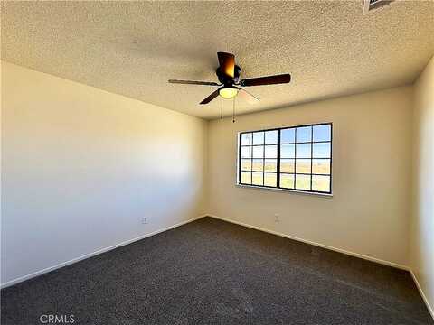Thunderbird, APPLE VALLEY, CA 92307
