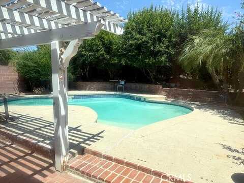 Lorne, WINNETKA, CA 91306