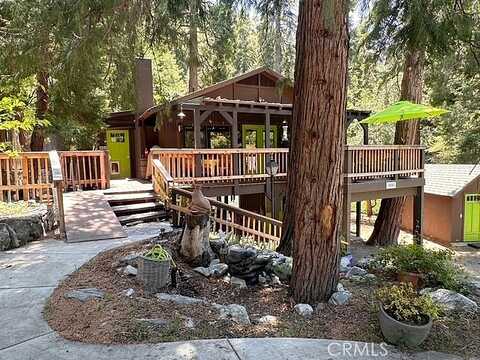 Oak, FOREST FALLS, CA 92339