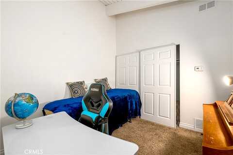 Loma Riviera, SAN DIEGO, CA 92110