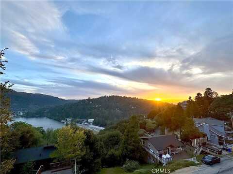 Darfo, CRESTLINE, CA 92325