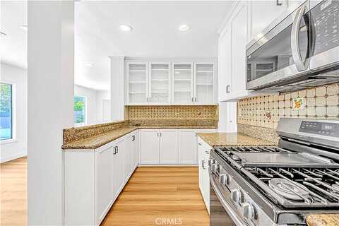 Roscoe, WINNETKA, CA 91306