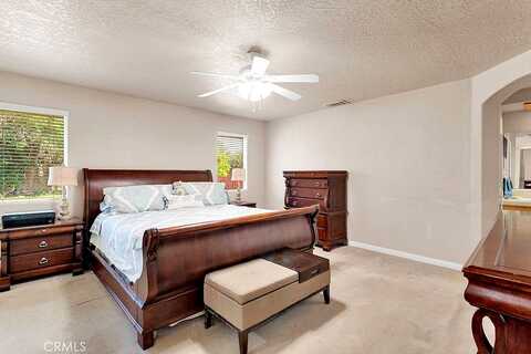 Jenny, HESPERIA, CA 92345