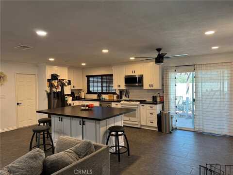 Wawona, APPLE VALLEY, CA 92307