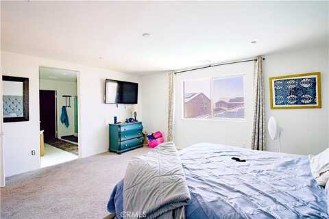 Gayneswood, VICTORVILLE, CA 92392