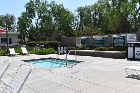 Birdfeeder, CHINO, CA 91708