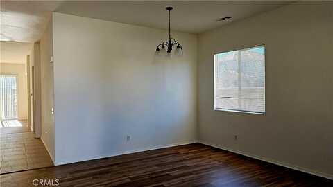 Fremont, OAK HILLS, CA 92344