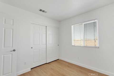 Evanston, VICTORVILLE, CA 92392