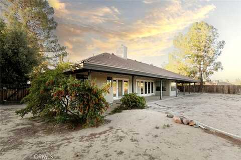 Tomahawk, APPLE VALLEY, CA 92307