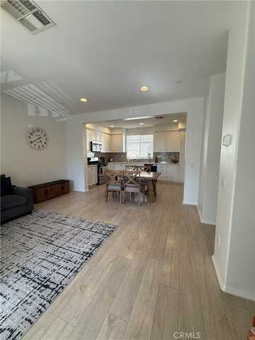 Dorsett, UPLAND, CA 91786