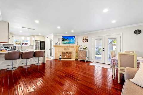 Vanowen, WEST HILLS, CA 91307