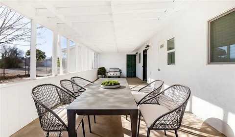 Pauhaska, APPLE VALLEY, CA 92307