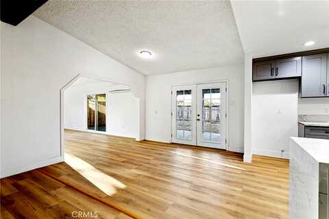 Onaga, YUCCA VALLEY, CA 92284