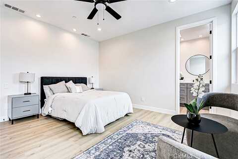 Oak, LOMITA, CA 90717