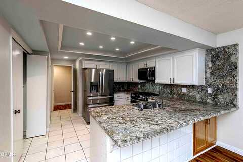 Pinewood Lake, BAKERSFIELD, CA 93309