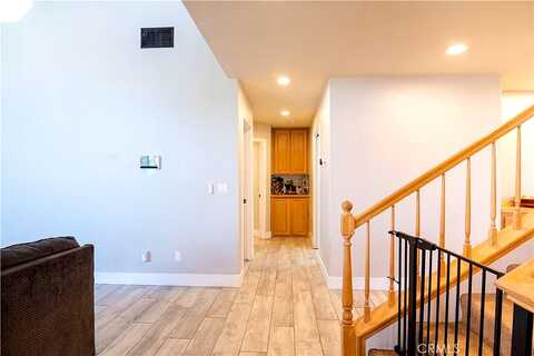 Mainsail, HELENDALE, CA 92342