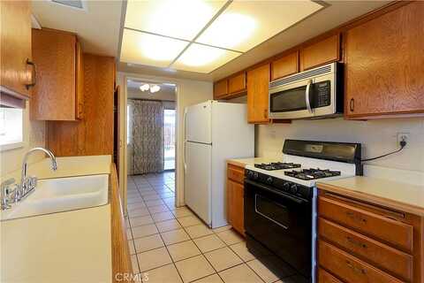 Violet, HEMET, CA 92545