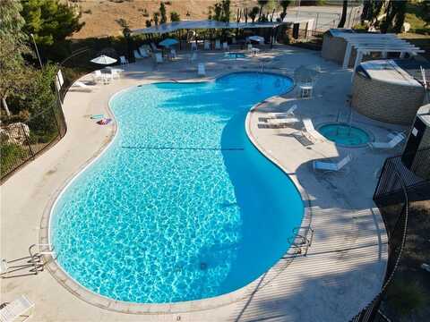 Holly, THOUSAND OAKS, CA 91360