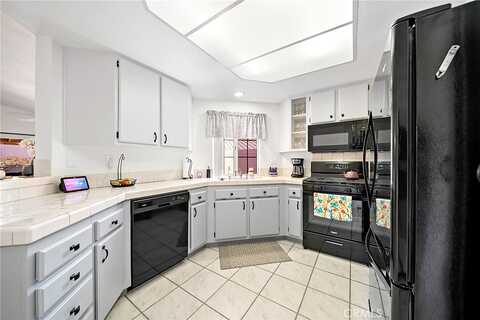 Calle Ladera, MENIFEE, CA 92585