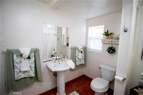 Cryer, BANNING, CA 92220