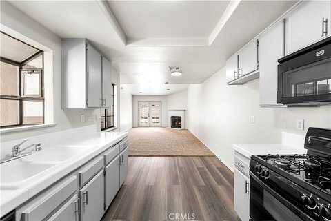 15Th, PALMDALE, CA 93550