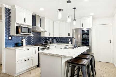 Lochmere, LA PUENTE, CA 91744