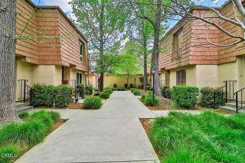 Yankee, AGOURA HILLS, CA 91301