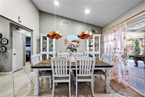 Avenue S4, PALMDALE, CA 93550