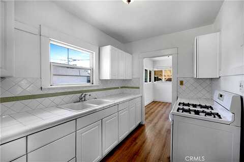 Olive, BAKERSFIELD, CA 93304