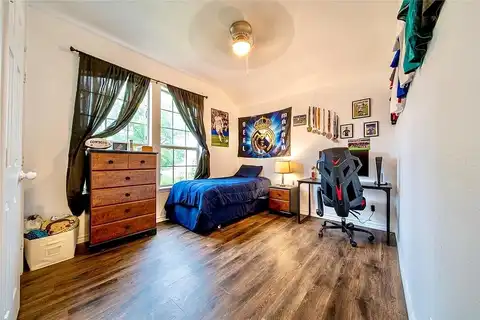 Vicki, BALCH SPRINGS, TX 75180